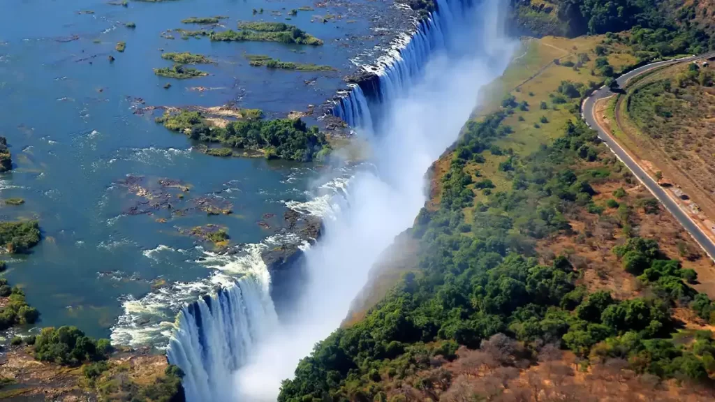 4 days of safari from Nairobi to Victoria Falls
